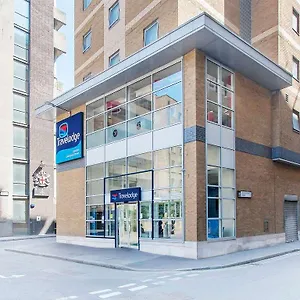 Travelodge Liverpool Street Hotel